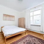 Classy Flat,2-br,private Parking,smart Tv * Tallinn