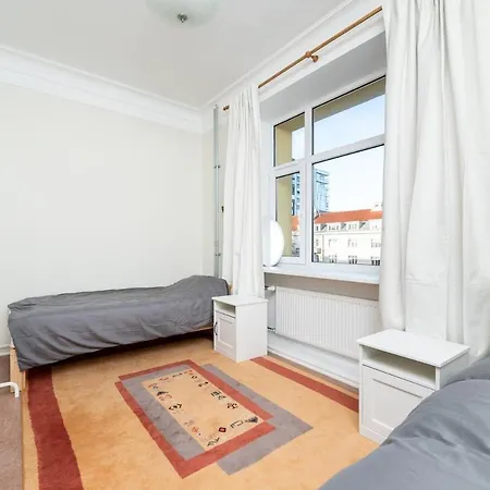 Classy Flat,2-br,private Parking,smart Tv Reval