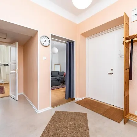 Апартаменты Classy Flat,2-br,private Parking,smart Tv