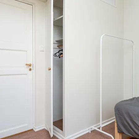 Classy Flat,2-br,private Parking,smart Tv
