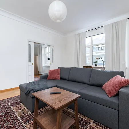 Apartment Classy Flat,2-br,private Parking,smart Tv *