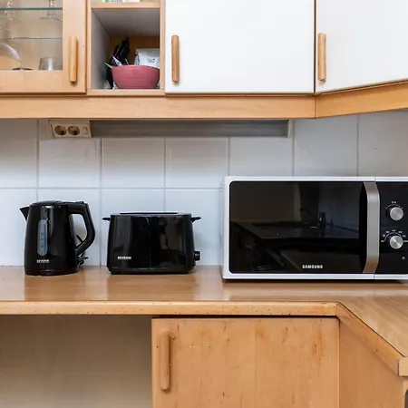 Classy Flat,2-br,private Parking,smart Tv Apartment Reval