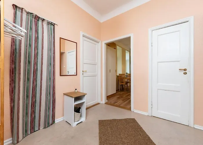 Classy Flat,2-br,private Parking,smart Tv Апартаменты *