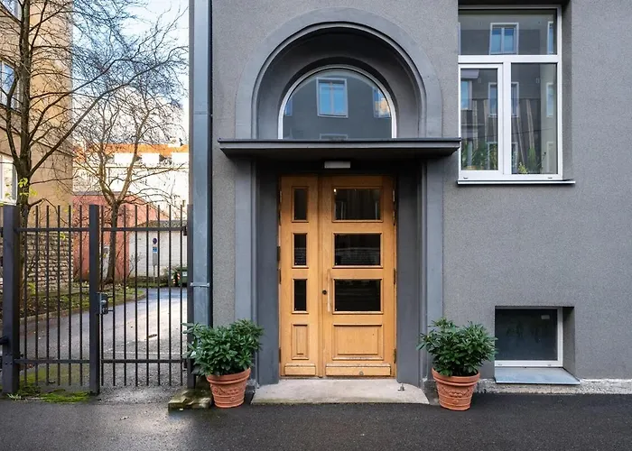 Апартаменты Classy Flat,2-br,private Parking,smart Tv