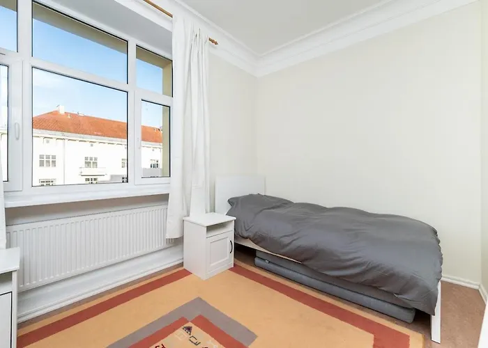 Lägenhet Classy Flat,2-br,private Parking,smart Tv